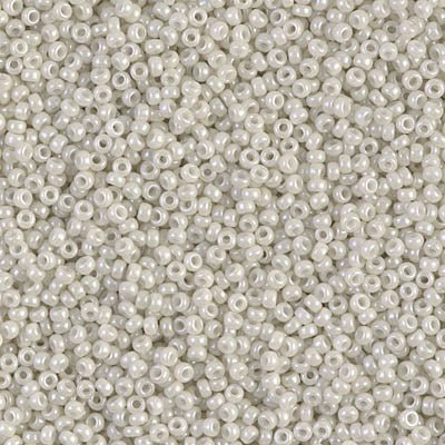 Rocailles-Perlen Miyuki 15/0 – Opaque Limeston Luster - PerlineBeads
