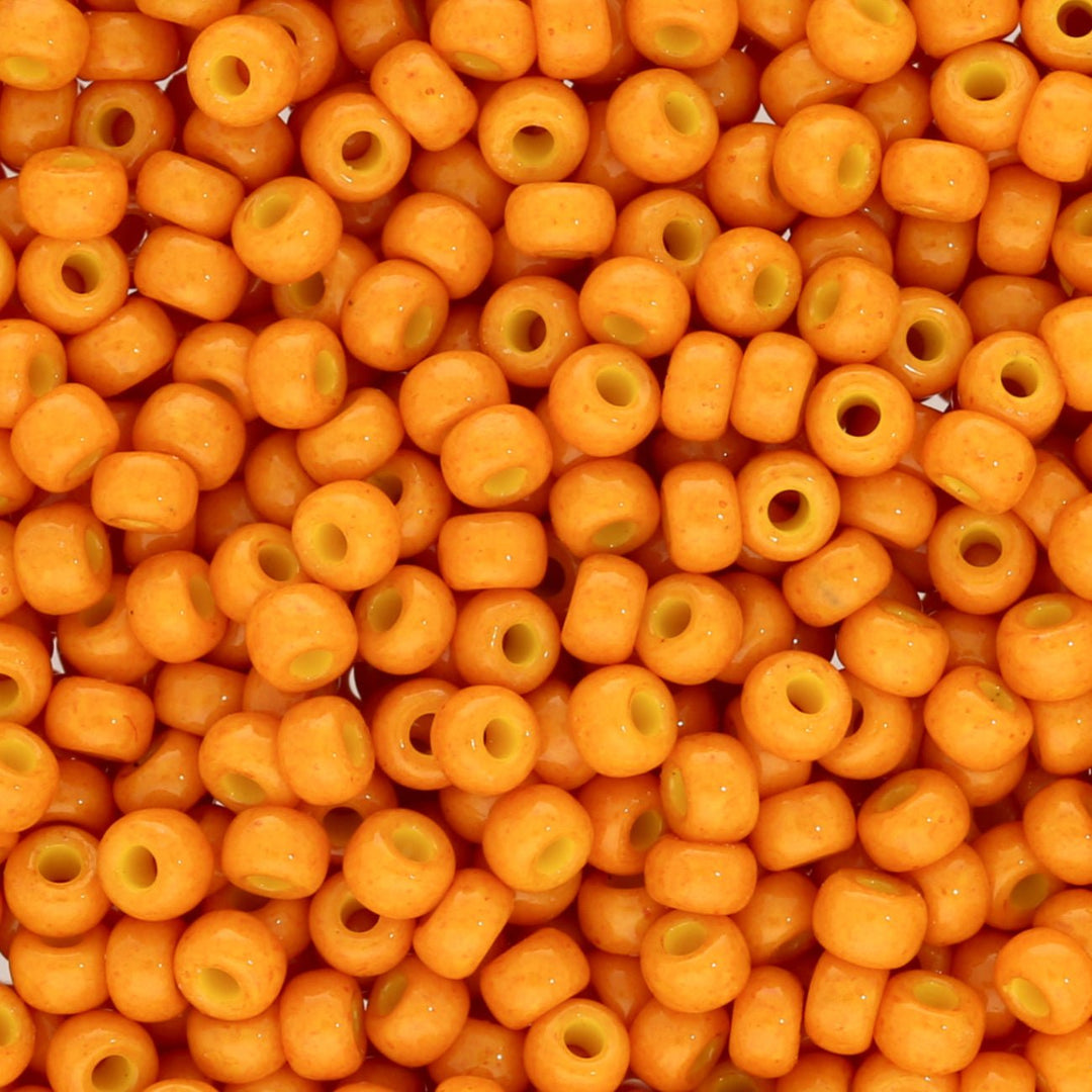 Rocailles-Perlen Miyuki 8/0 – Duracoat Opaque Dyed Orange - PerlineBeads