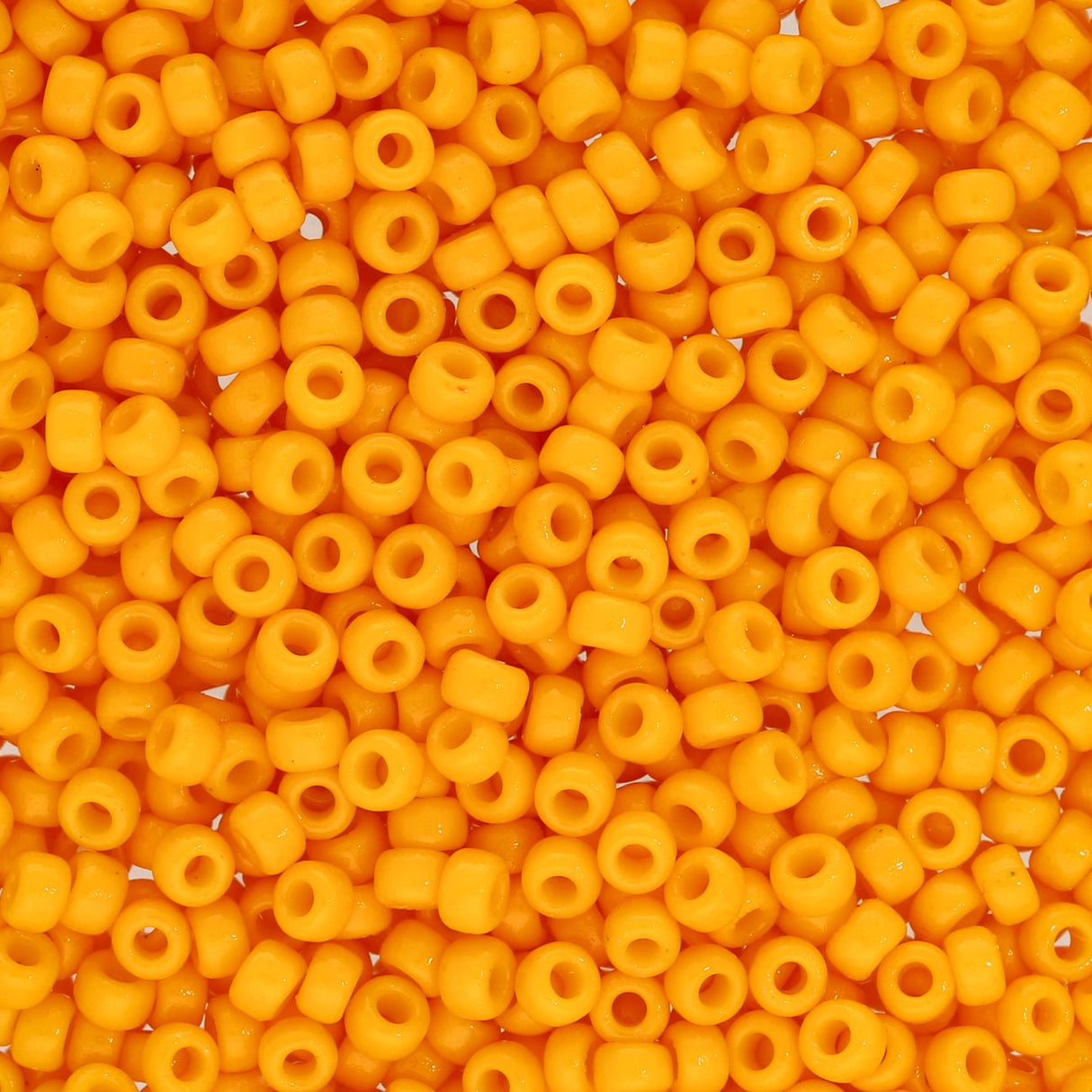 Rocailles-Perlen Miyuki 8/0 – Duracoat Opaque Dyed Yellow - PerlineBeads