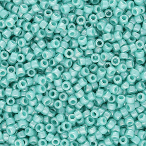 Rocailles-Perlen Toho 15/0 – Opaque-Lustered Turquoise - PerlineBeads