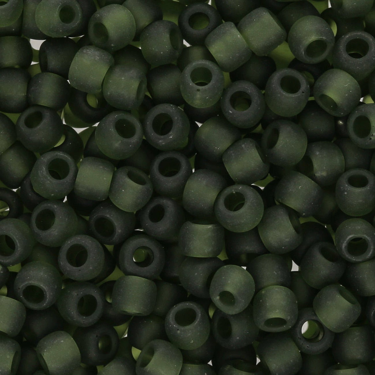 Rocailles-Perlen Toho 6/0 – Transparent-Frosted Olivine - PerlineBeads