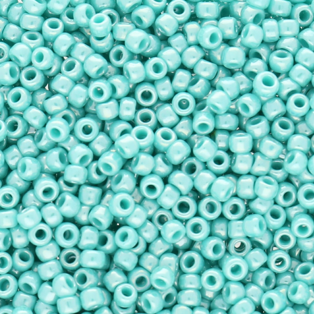 Rocailles-Perlen Toho 8/0 – Opaque-Lustered Turquoise - PerlineBeads