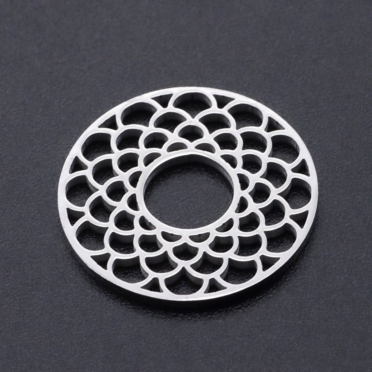 Schmuckverbinder "Mandala" -17.5 mm – Farbe Stahl - PerlineBeads